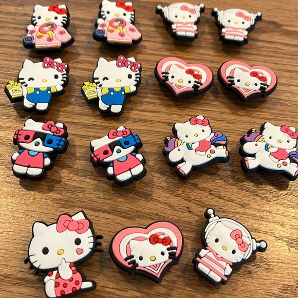 Hello kitty shoe charms - Picture 4 of 9